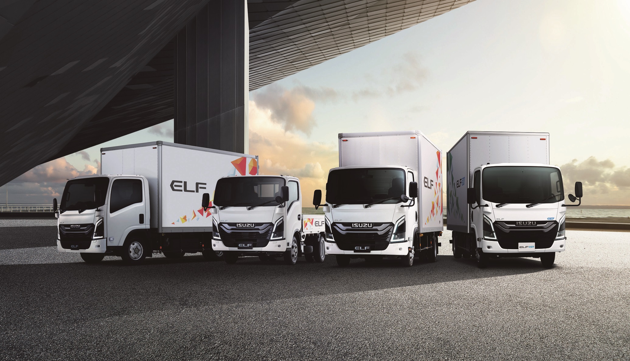 5_23N_1.2.3X-EV_LineUp_VAN_Photo-of-Isuzu-Motors_02-2100x1494-f3c8ef69-c921-43dc-b566-9dabbe411450-1cutfine.jpg